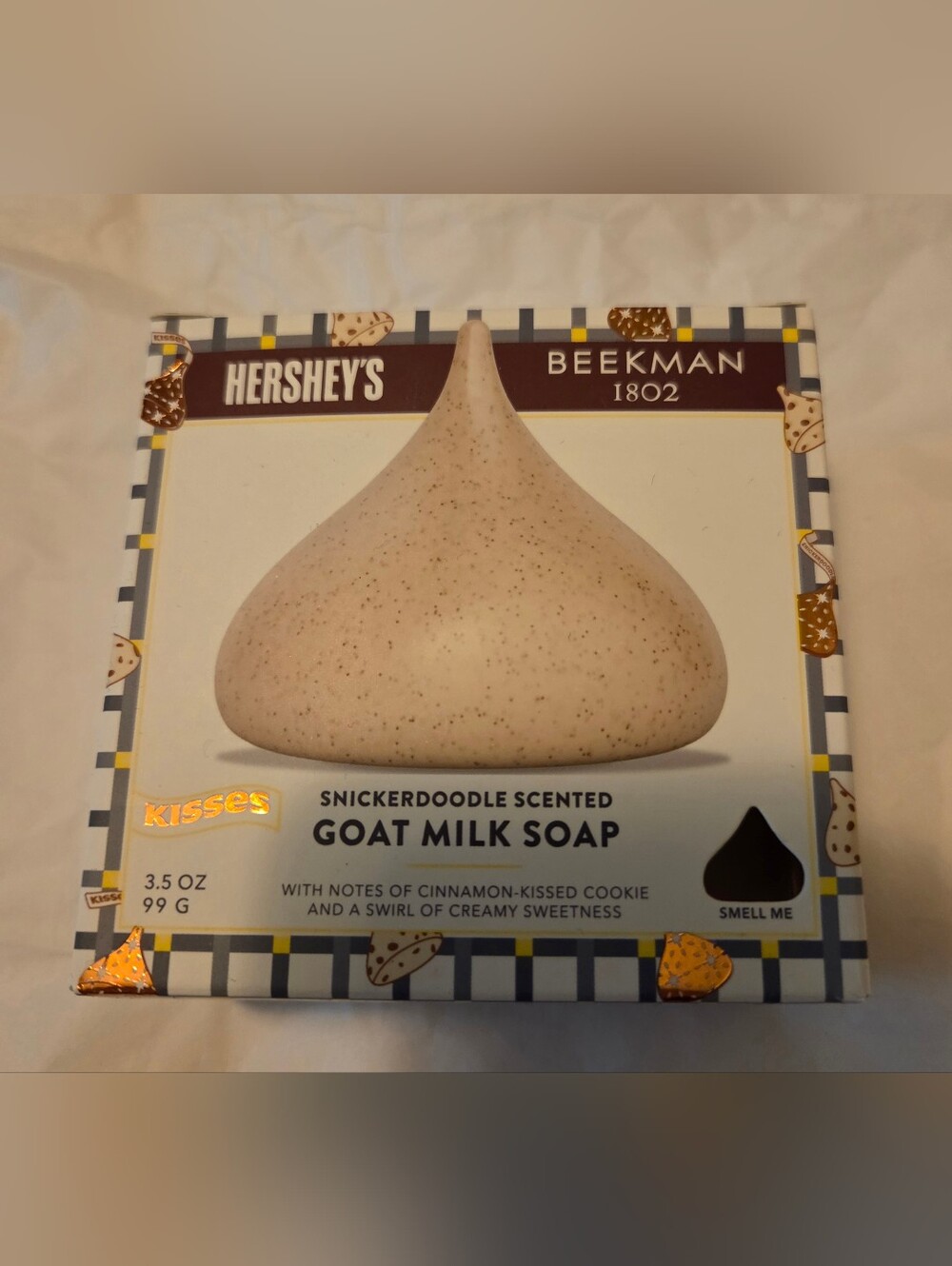 HERSHEY'S BEEKMAN Snickerdoodle Goat Milk Soap - Cream Speckled